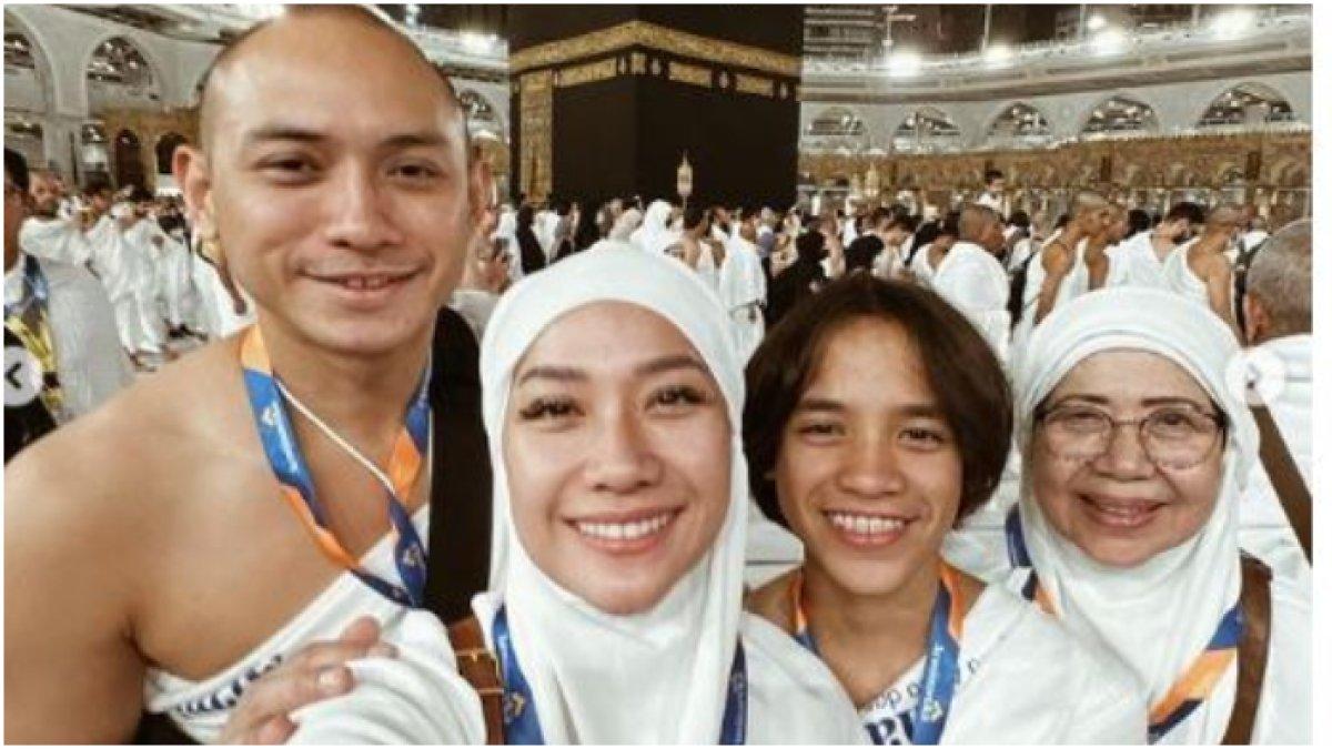 BCL bersama keluarga umrah ke Tanah Suci