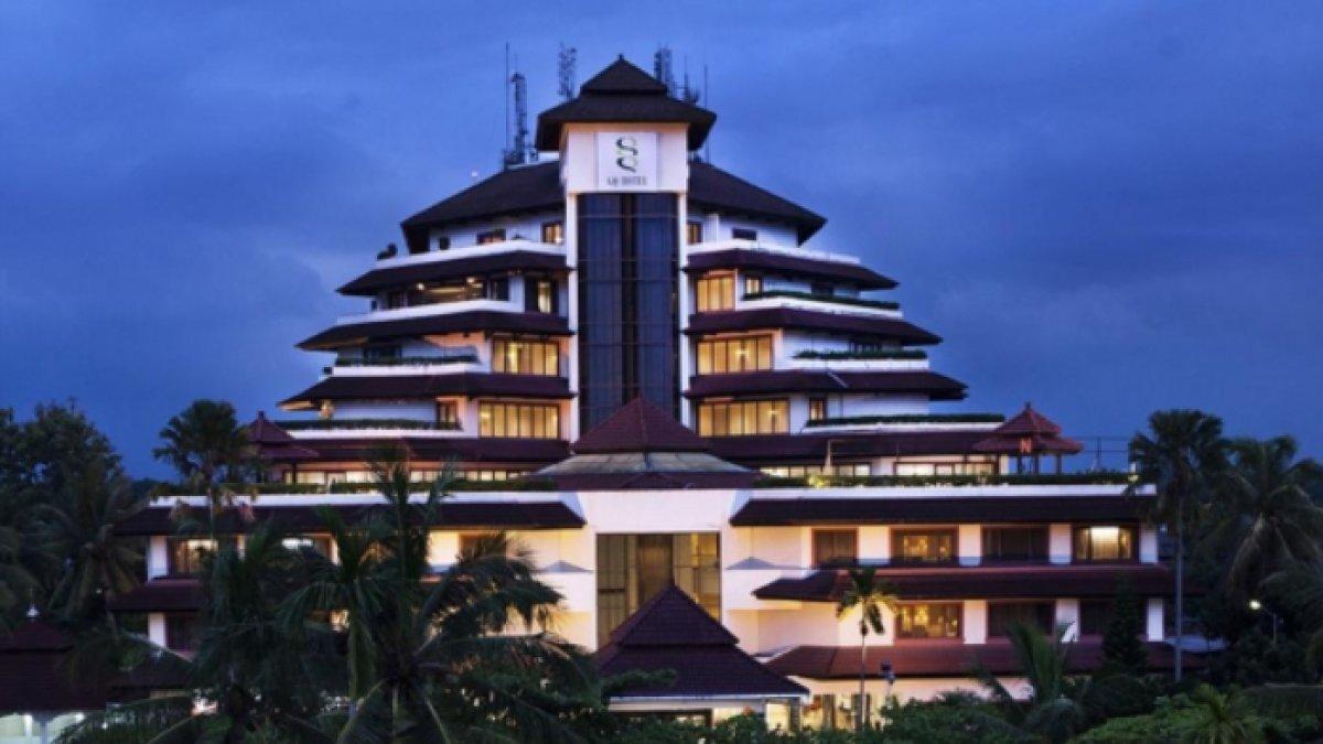 BISNIS KELUARGA LUKMINTO,- Deretan pabrik cuan milik keluarga Lukminto, pendiri PT Sritex yang kini bangkrut lantaran terlilit utang Rp25 triliun. Hotel Grand Quality di Yogyakarta