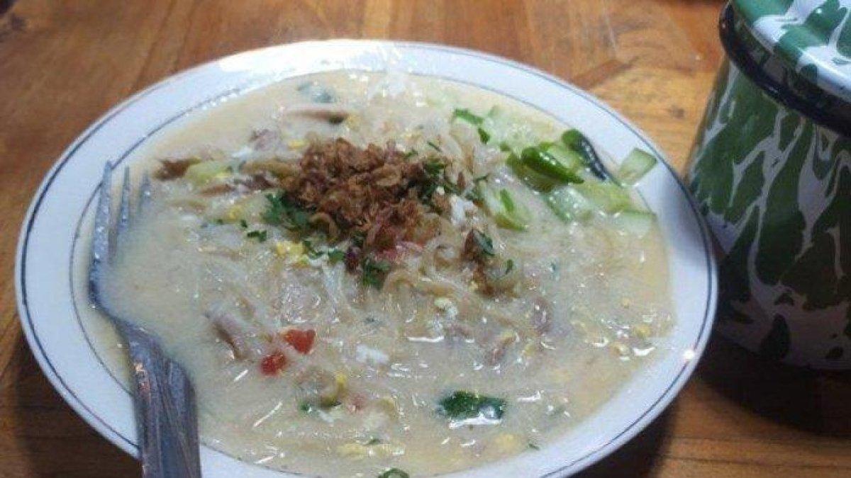 Bakmi Jawa yang dibuat oleh Mbak Wo si mantan pilot pesawat tempur.