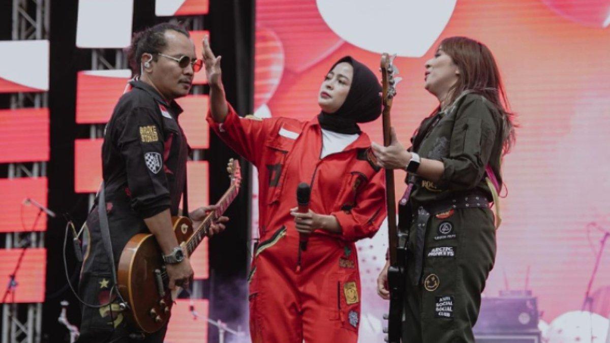 Band KOTAK tuai kontroversi imbas manggung di halaman rumah sakit