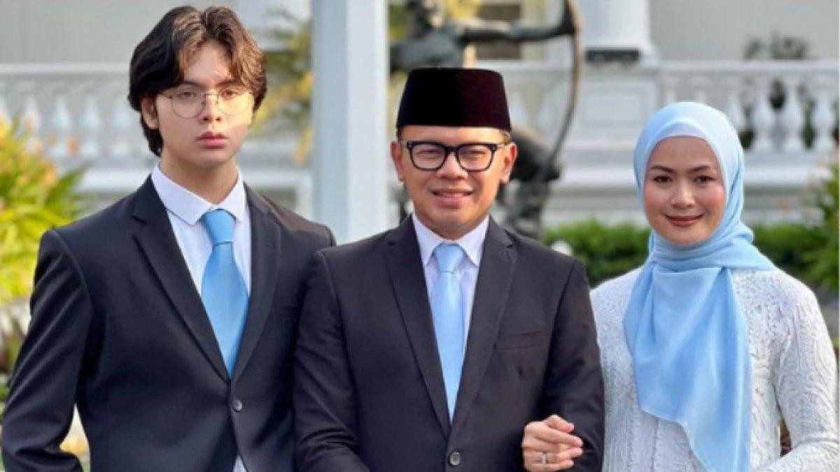 Bima Arya ditemani istri dan anaknya