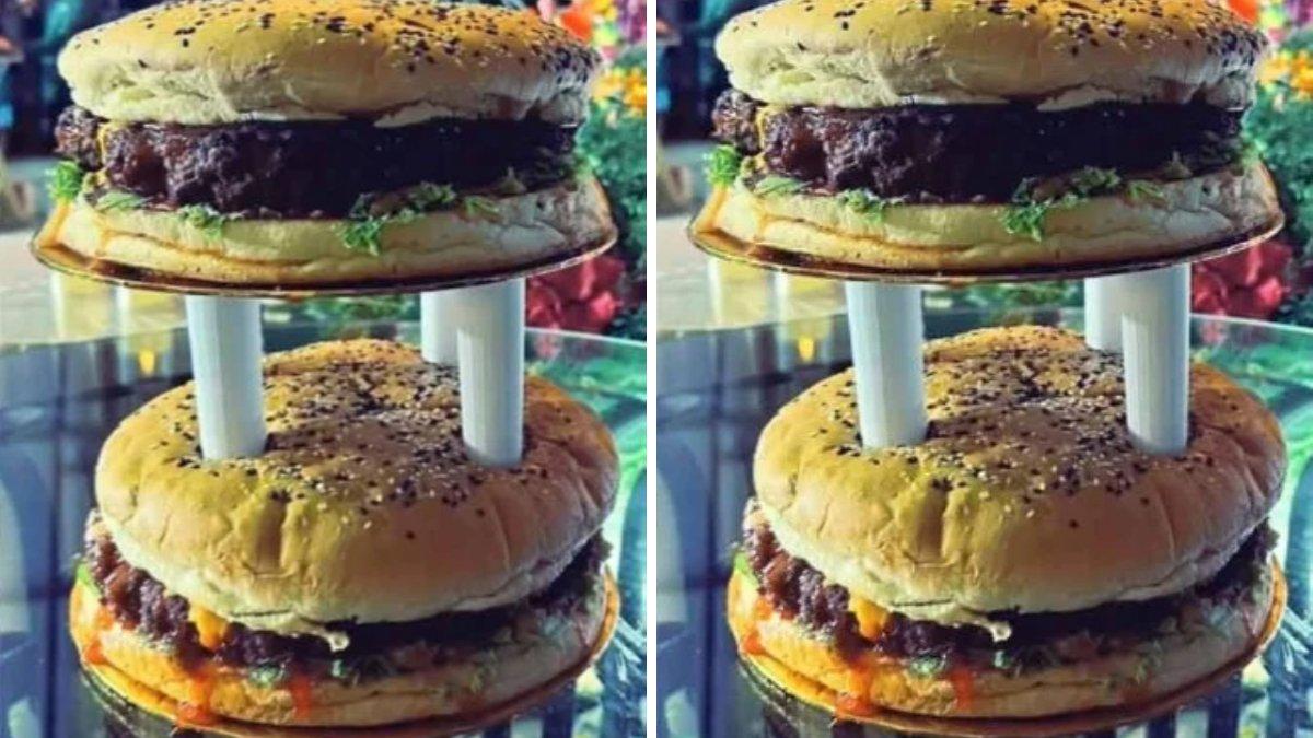 Burger tingkat dijadikan kue pernikahan.