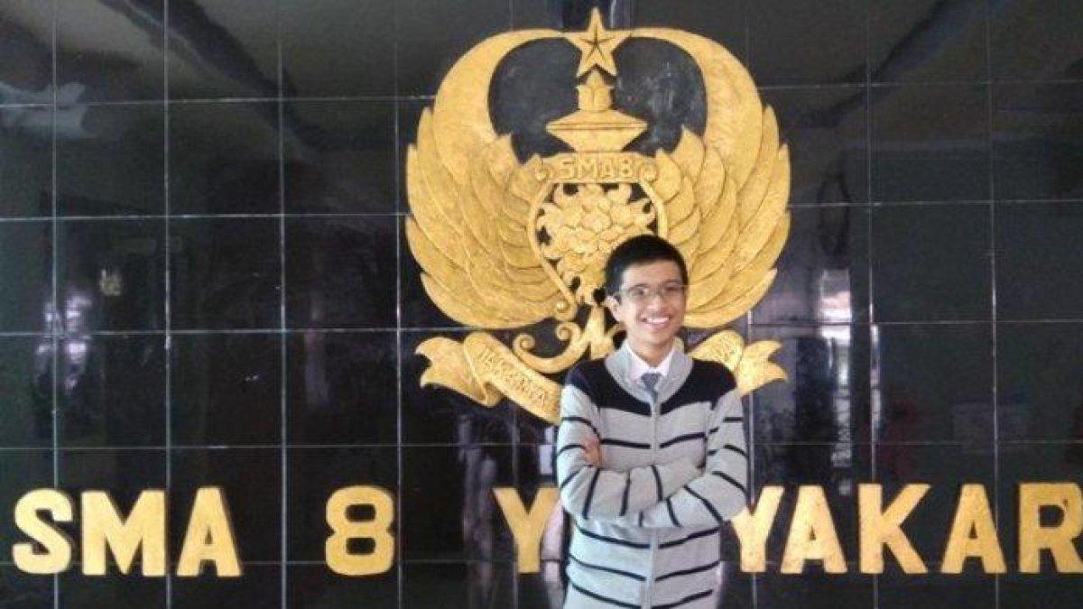 CEO KECILIN HILANG,- Sosok Christopher Farrel Millenio Kusuma, pendiri sekaligus CEO startup kompresi data Kecilin hilang secara misterius di Pantai Bantul.