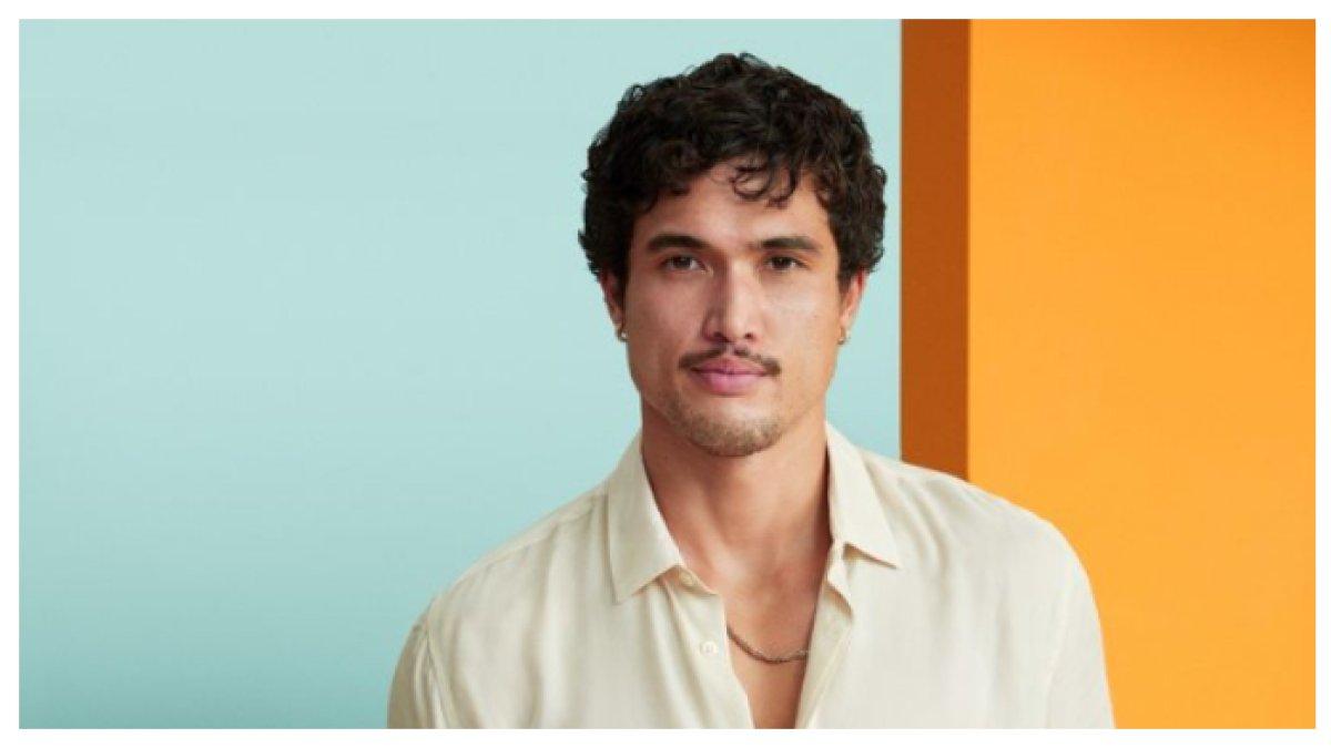 Aktor dan model yang dikenal sebagai Reggie Mantle di Riverdale, memiliki skor 88,46%.