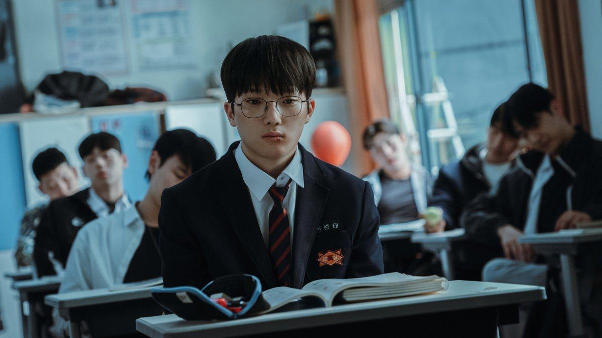 Choi Min Young berperan sebagai Seo Jun Tae