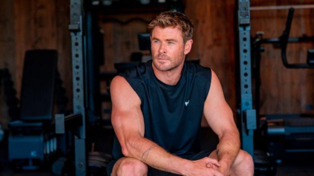 Chris Hemsworth pria tertampan di dunia 2024