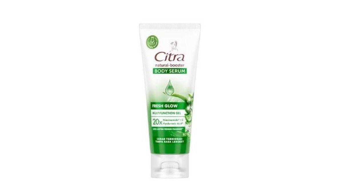 HANDBODY PENCERAH KULIT - Foto produk Citra Natural Booster Body Serum, diolah dari laman cantikcitra.co.id, Selasa (4/3/2025). Berikut rekomendasi handbody pencerah kulit yang mengandung SPF.
