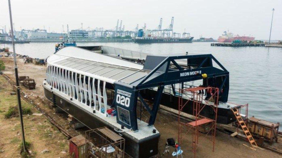 Coldplay dan The Ocean Cleanup bekerja sama membangun kapal penangkap sampah