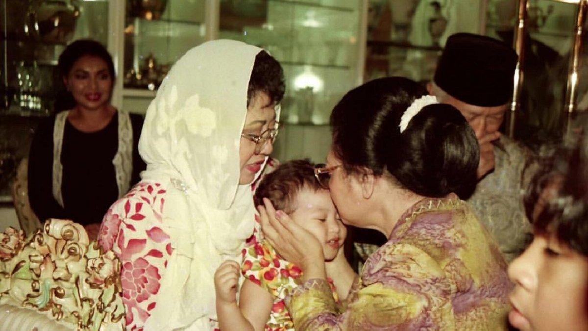 Danvy kecil dicium Ibu Tien