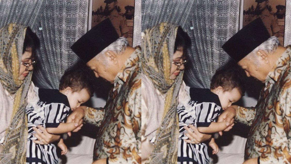 Danvy kecil mencium tangan Soeharto
