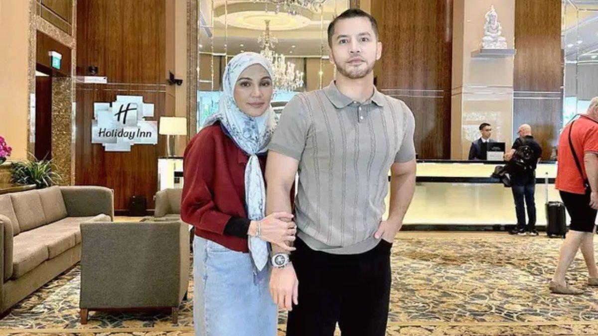 Datuk Seri Aliff Syukri bersama istri.