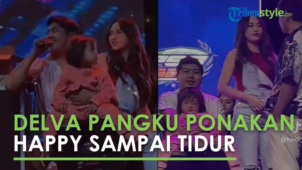 Sayang Anak! Delva Irawan Pangku Keponakan Happy Asmara Sampai Nyaman Tertidur di Dada Delva