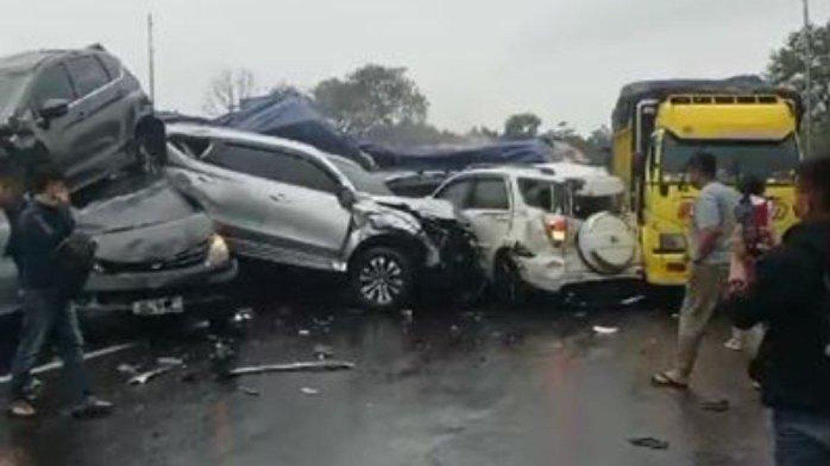Detik-detik Kecelakaan Tol Cipularang KM 92 Jabar