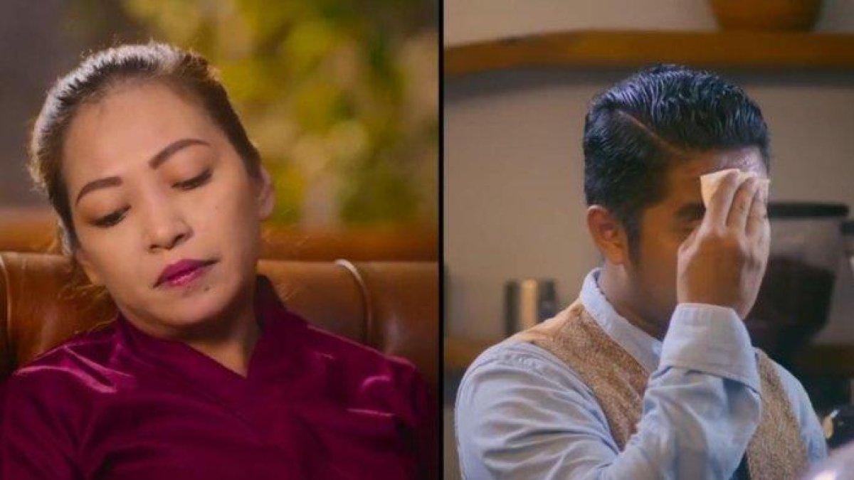 Devi (kiri) Manajer Kafe Olivier dan Rangga (kanan) Barista Kafe Olivier saat ditanya oleh kru film dokumentasi Ice Cold: Murder, Coffee and Jessica Wongso terlihat tak nyaman dengan pertanyaannya, bahkan untuk menjawabnya saja ragu hingga keluar keringat di dalam ruangan AC