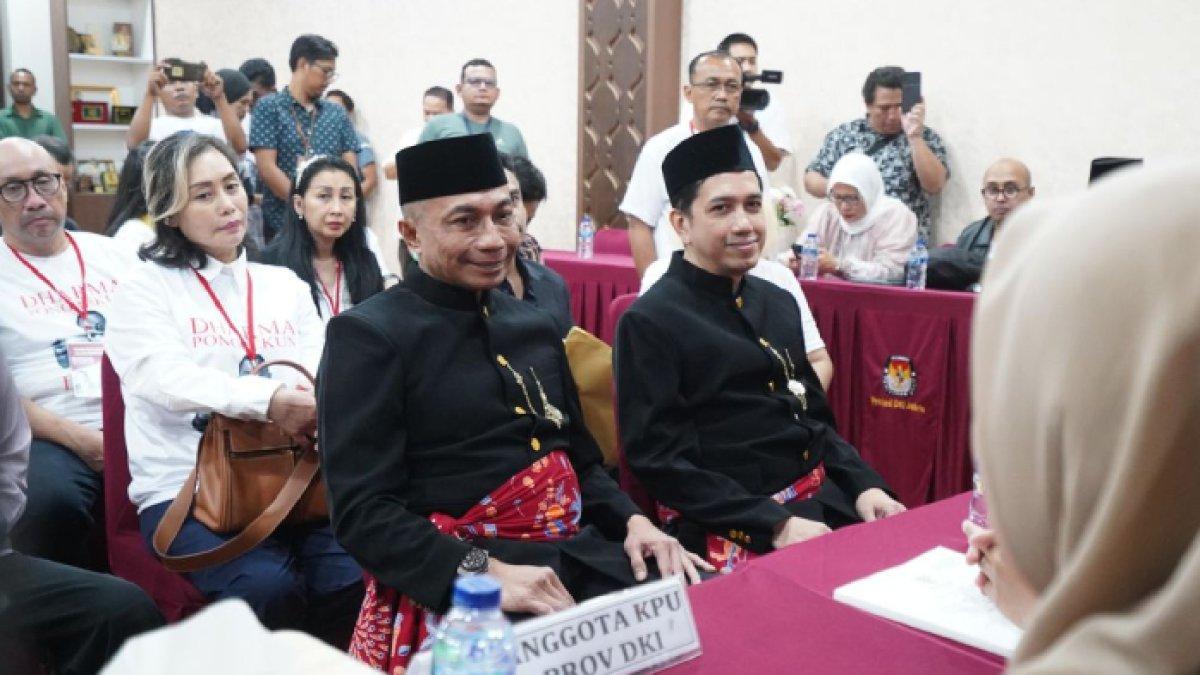 Komisi Pemilihan Umum (KPU) Provinsi DKI Jakarta telah menerima penyerahan syarat dukungan dari bakal calon gubernur perseorangan atau independen Dharma Pongrekun dan calon wakil gubernur Kun Wardana Abyoto.
