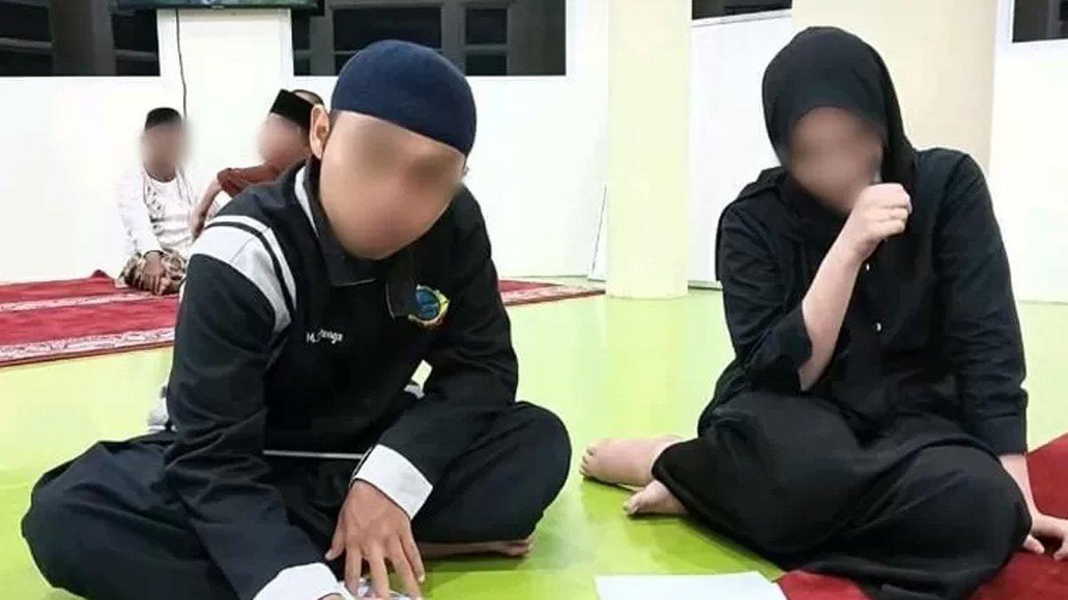 Dua mahasiswa Unand yang kepergok berbuat asusila di masjid.