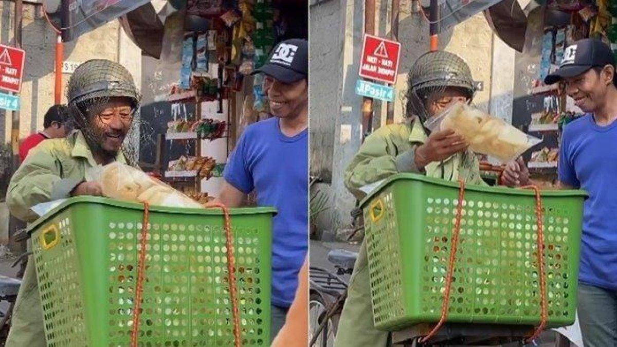 Epy Kusnandar memilih buka warung nasi dan jual kerupuk naik sepeda saat sepi job.