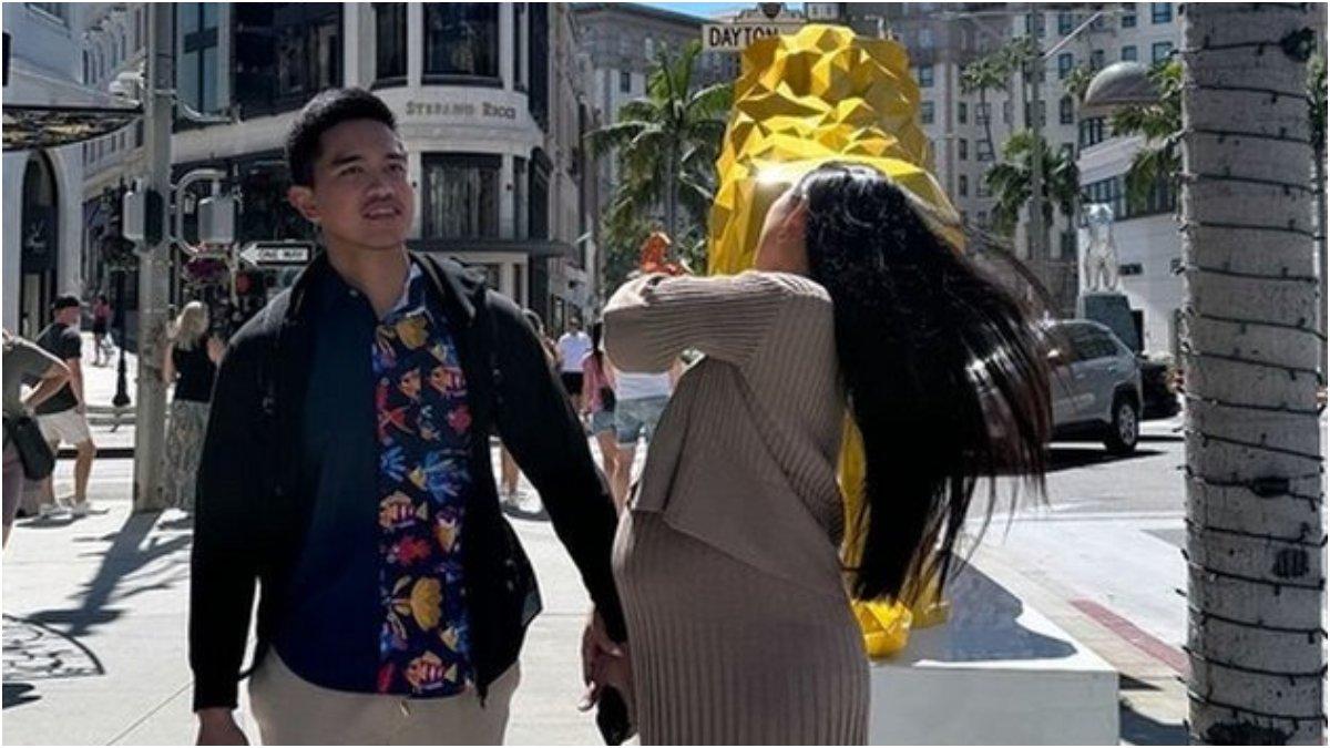 Erina Gudono dan Kaesang Pangarep jalan-jalan di California, Amerika Serikat.