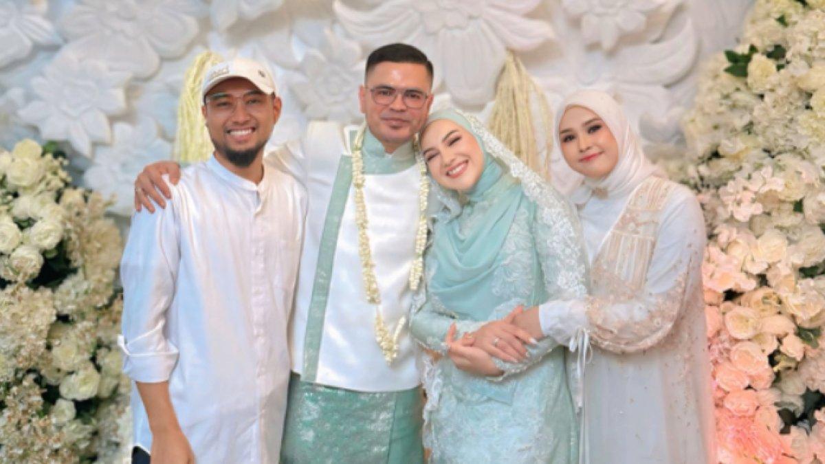 Erlyanie hadiri pernikahan Irish Bella