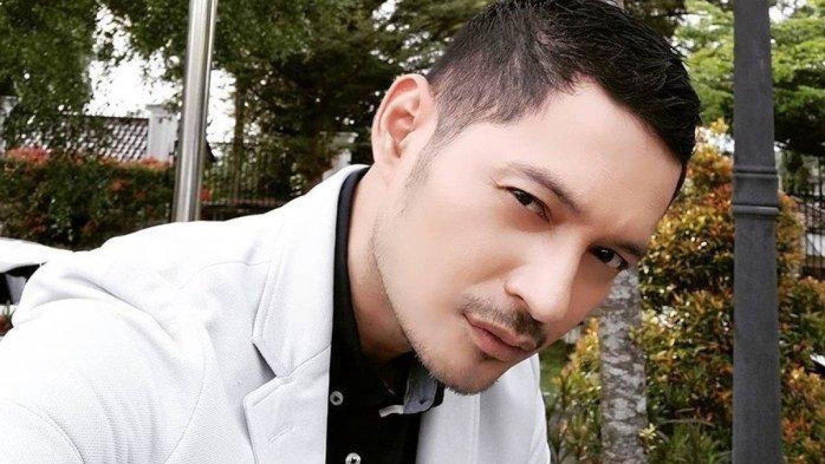 Evan Sanders belum menikah