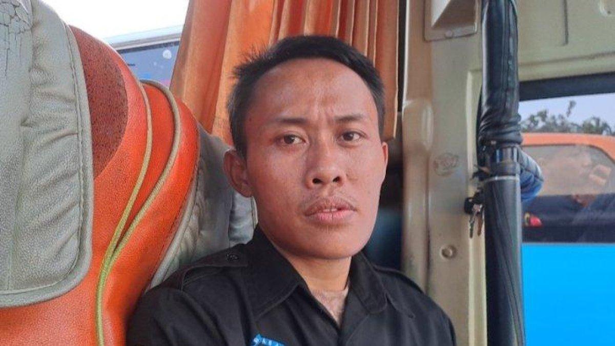 Febriana Herani, sopir AKAP