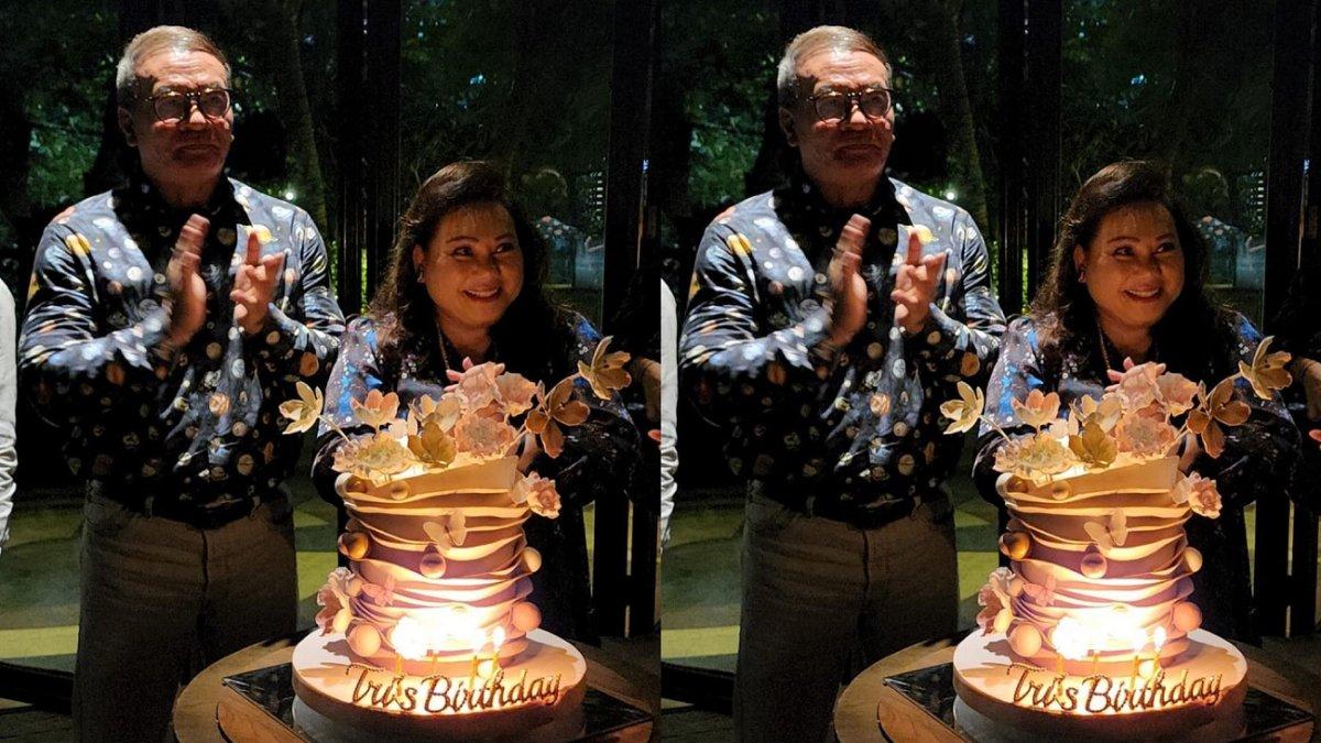 Foto Tri Hanurita bersama suami