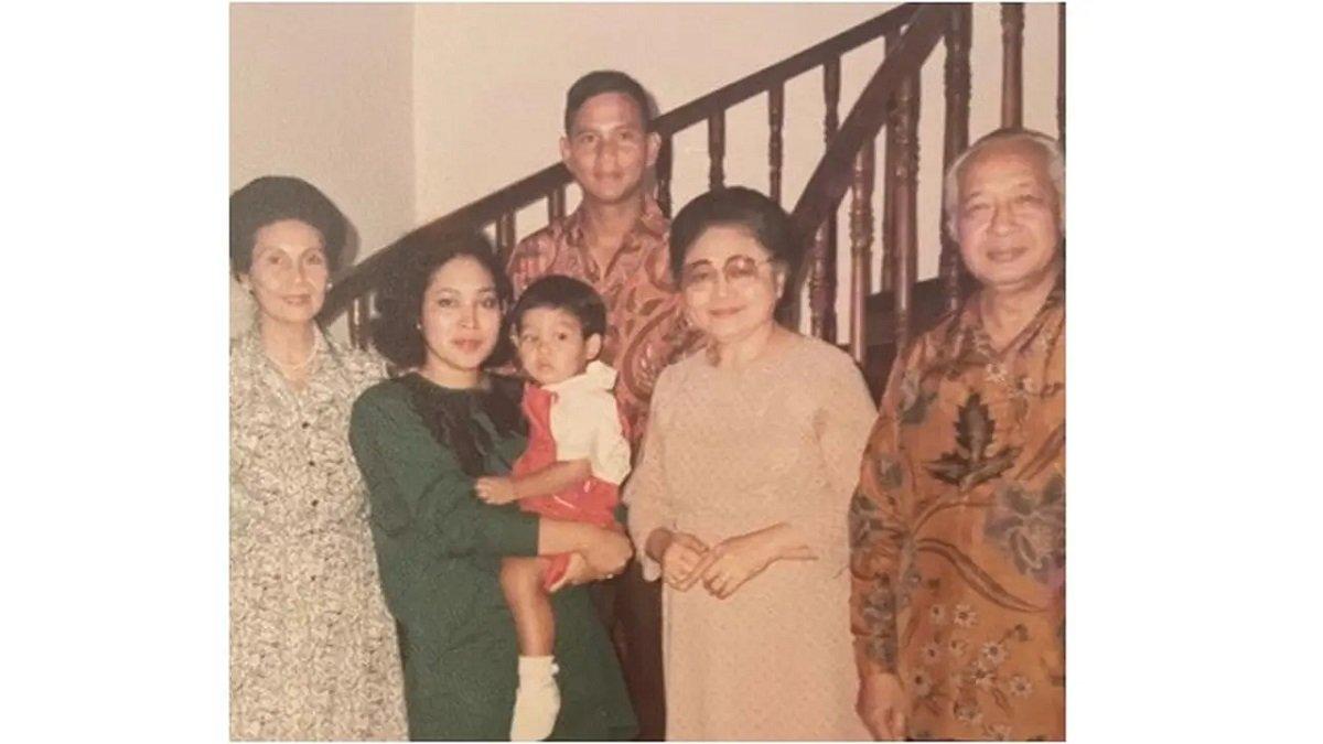 Foto lama Titiek Soeharto