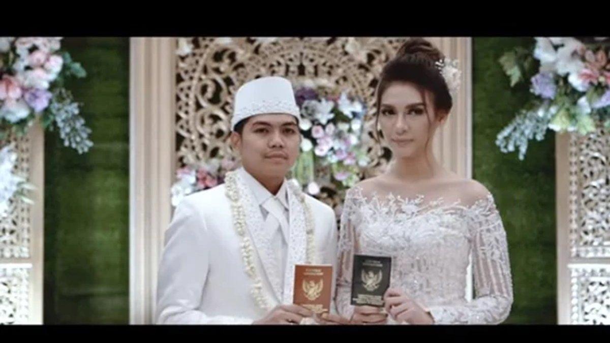 Foto lama pernikahan Yudha Arfandi dan Vanessa