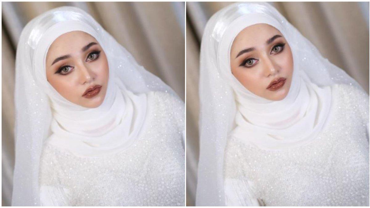 Gadis cantik terpaksa jadi badut (2)