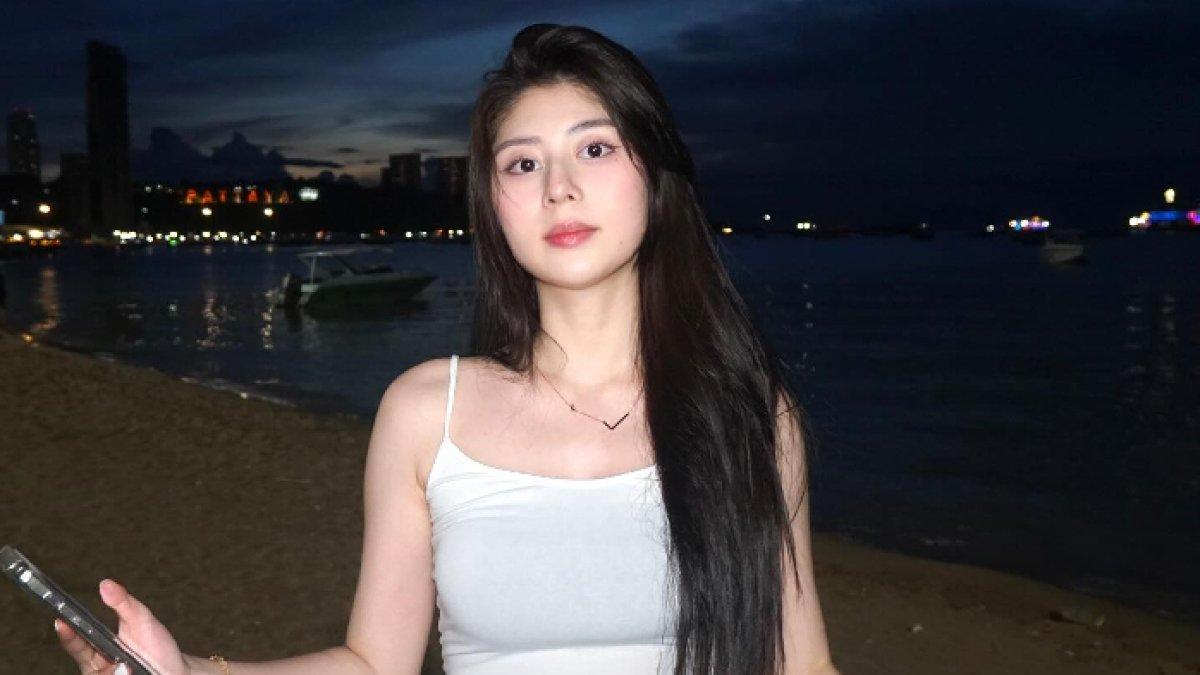 Lydia Onic suka liburan.