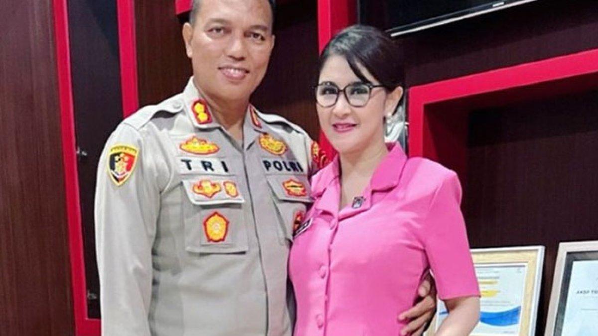 Gaya sederhana Uut Permatasari jadi istri polisi