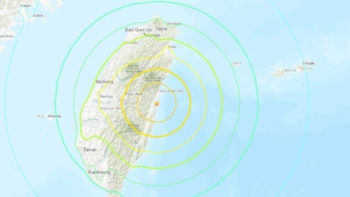Gempa bumi besar dengan magnitudo 7,4 SR mengguncang lepas pantai timur Taiwan pada hari Rabu (3/4/2024) pagi ini waktu setempat. Menurut Survei Geologi Amerika Serikat, gempa tersebut juga telah memicu peringatan tsunami di Taiwan dan bagian selatan Jepang
