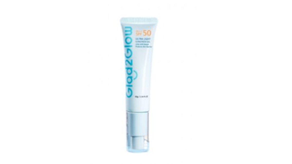 Glad2Glow Light Sunscreen SPF50 PA+++