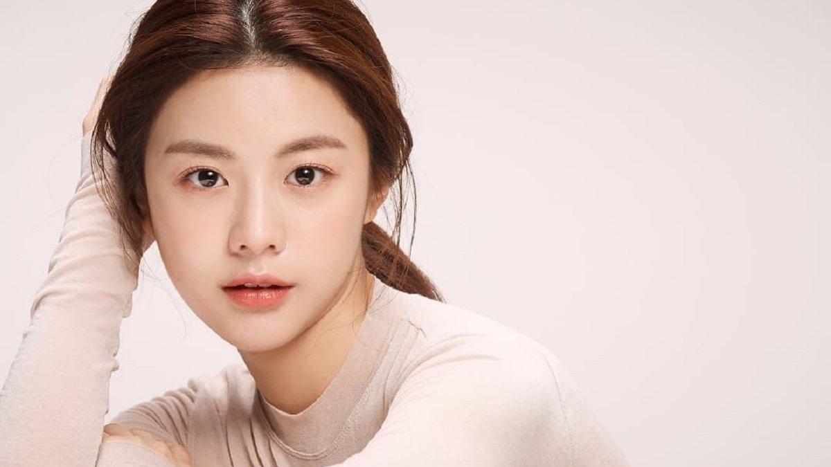 Go Youn Jung