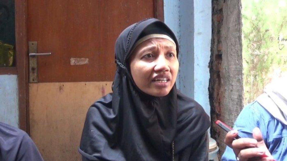 Halimah begitu terpukul anaknya bernama Awan tewas dibanting