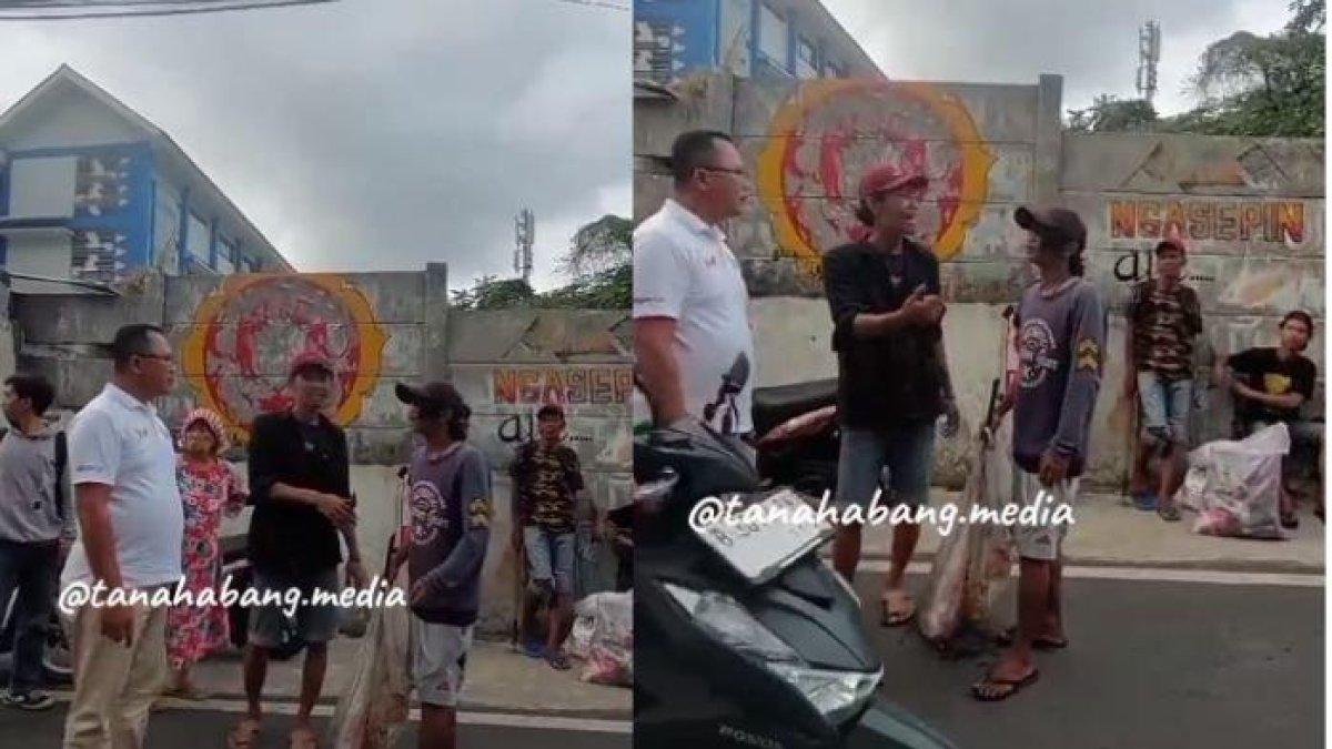 Heboh, sekelompok orang diduga melakukan melakukan pemerasan kepada warga dengan dalih telah membersihkan saluran air.