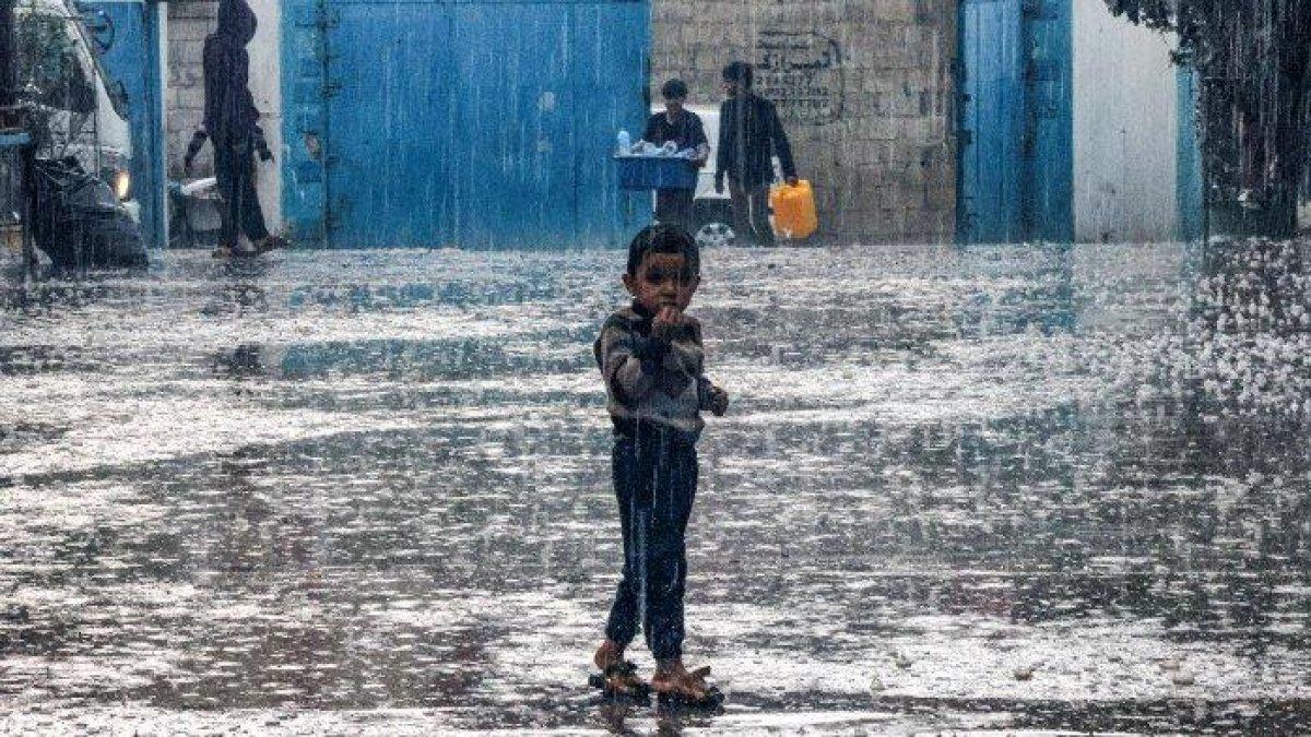 Hujan di Gaza munculkan kekhawatiran