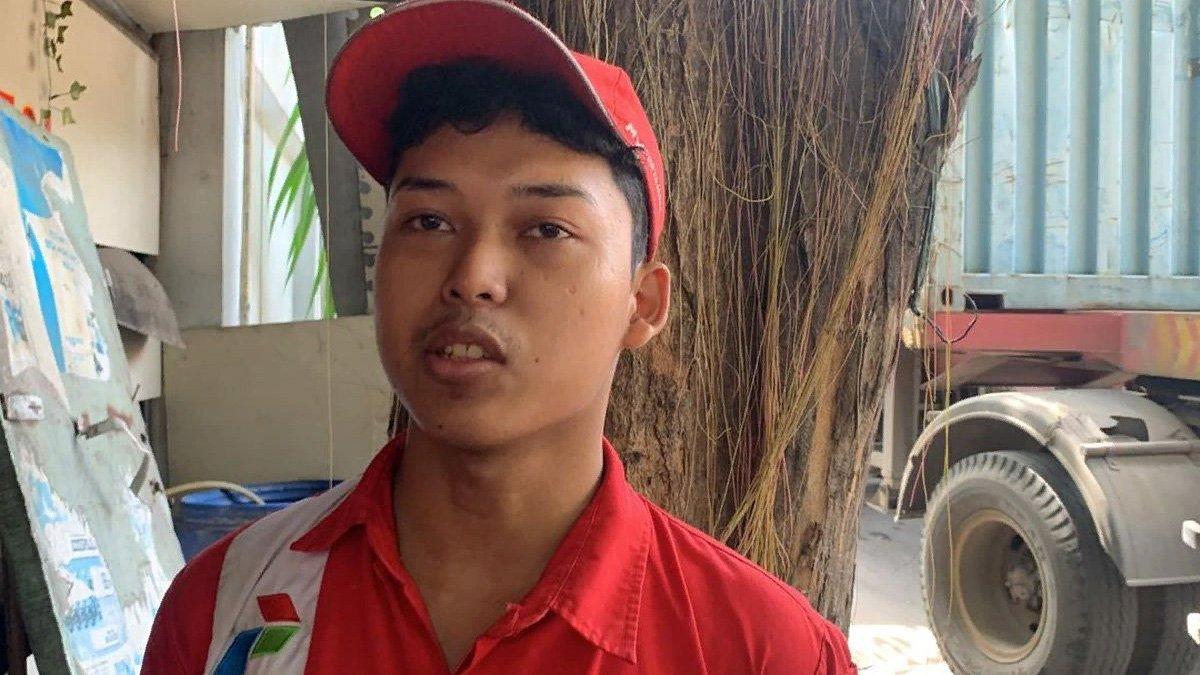 IS (21), petugas jaga SPBU Jalan Enggano, Tanjung Priok, Jakarta Utara
