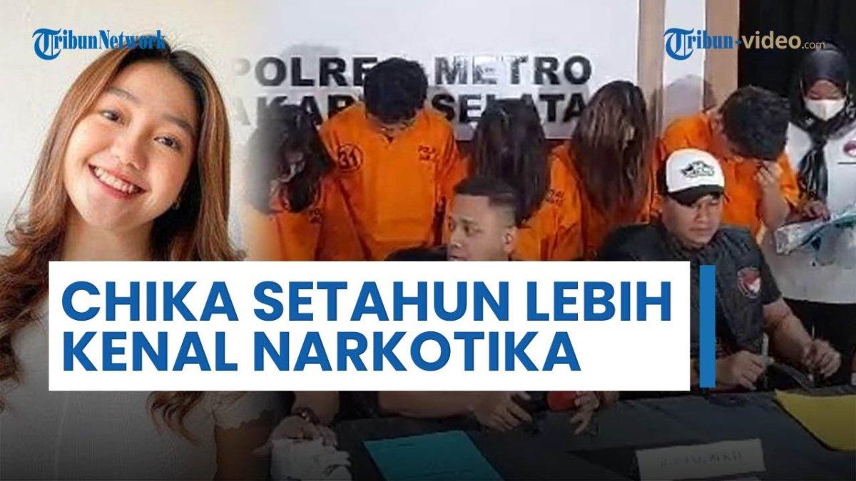 Ibunda selebgram Chandrika Chika, Poppy beri bantahan soal anaknya yang disebut sudah gunakan narkoba selama satu tahun.