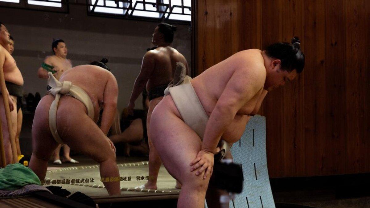 Keluarga Unik Ini Viral, Punya Sepasang Putri Kembar dan 3 Pasang Cucu Kemb...