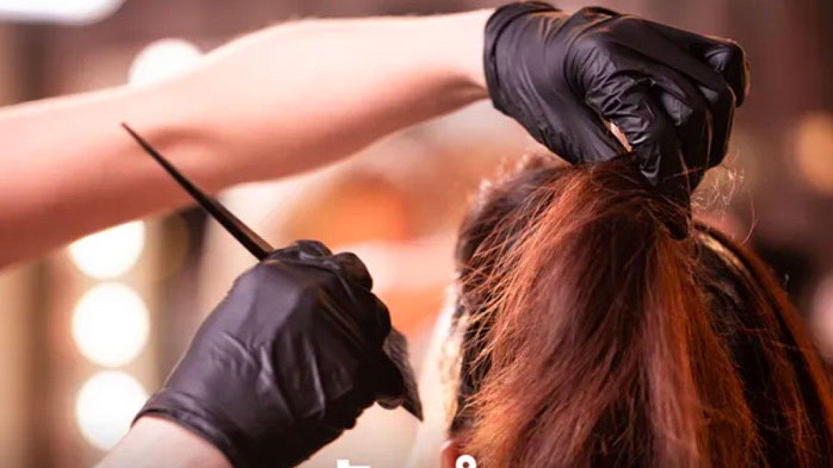 Ilustrasi mengecat rambut di salon