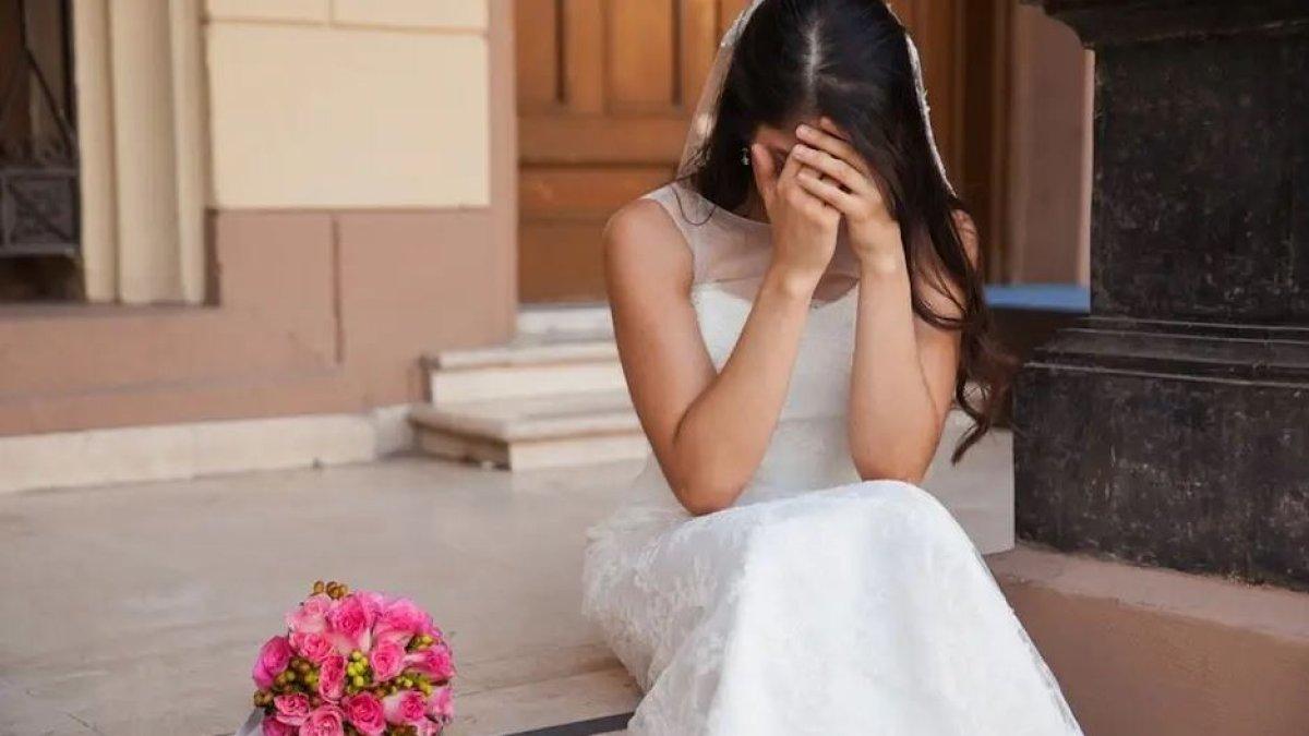 Ilustrasi pengantin wanita sedih