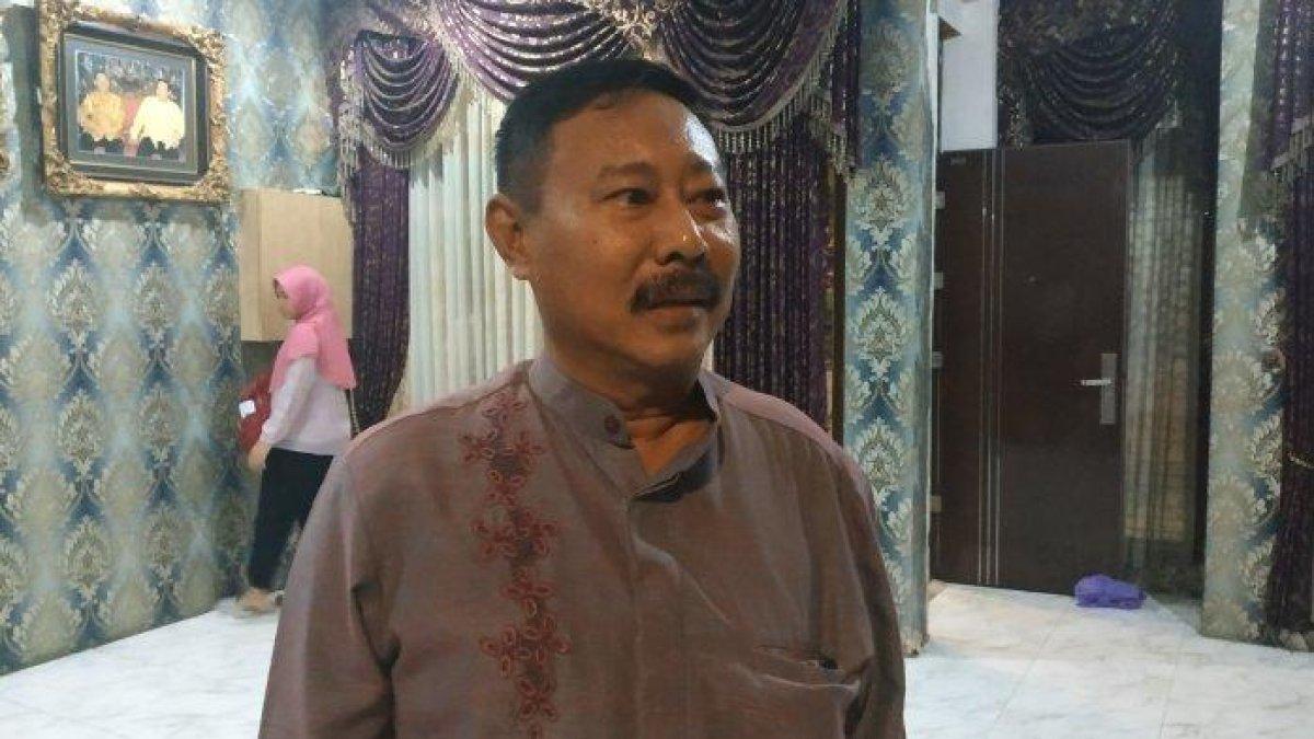 Indra Kusuma, mantan Bupati Brebes 2002-2007 yang anaknya kini jadi pemenang Pilkada Brebes 2024, Paramitha