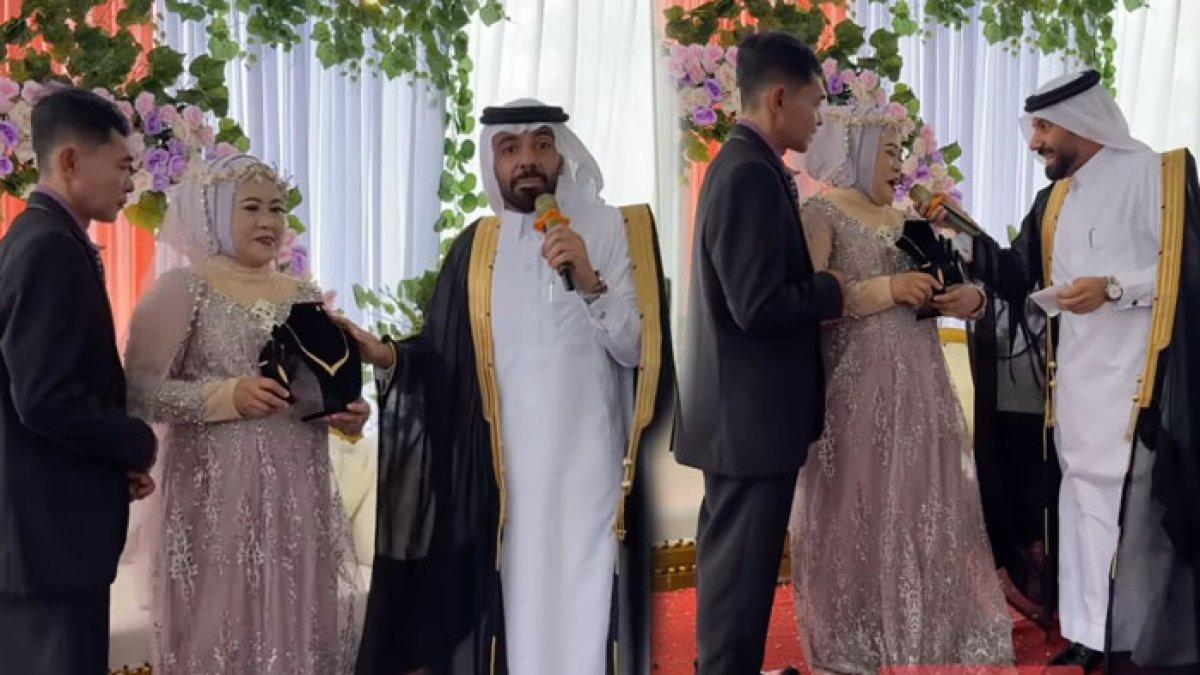 Influencer Arab datang beri sambutan di nikahan TKW Indonesia, warga auto mengamini tiap kat