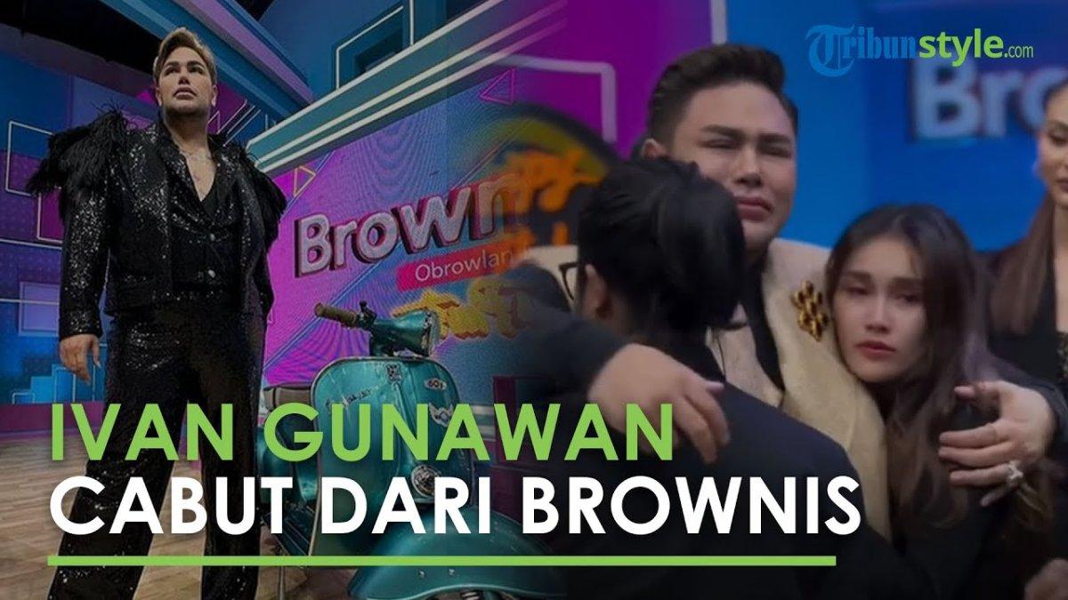 'Apakah sholat dan sedekahmu lebih baik dari aku?' Ivan Gunawan benar-benar murka pada oknum yang telah membuatnya terdepak dari Brownis, Trans TV