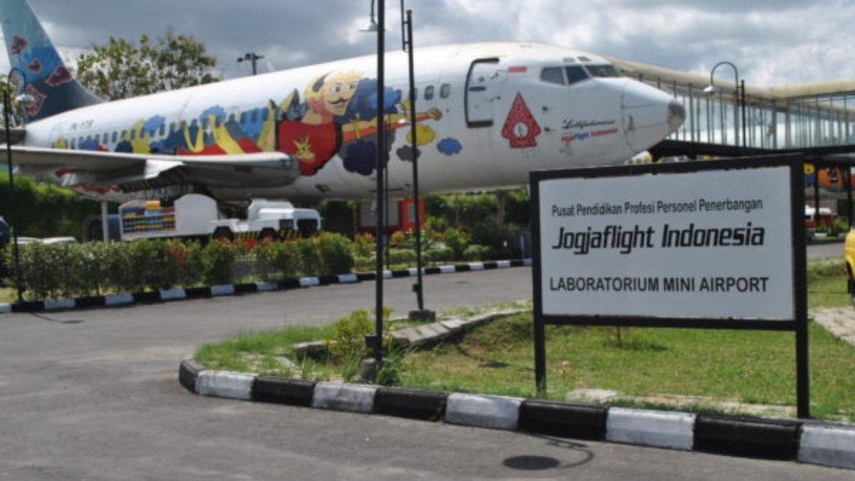 SEKOLAH PRAMUGARI - Jogja Flight Indonesia, sekolah pramugari yang ada di Yogyakarta.