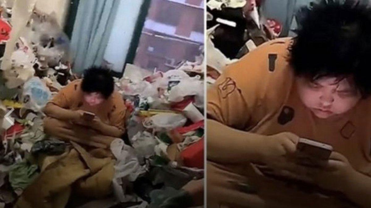 Joroknya penghuni kosan ini, tinggal di kamar penuh sampah, setahun tak buang sampah