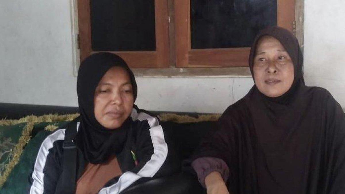 Julpiyah menceritakan peristiwa putrinya Indah (26) yang terseret 150 meter demi mempertahankan sepeda motor yang dibawa kabur maling di Underpass Cibitung, Kecamatan Cibitung, Kabupaten Bekasi, Selasa (27/2/2024).
