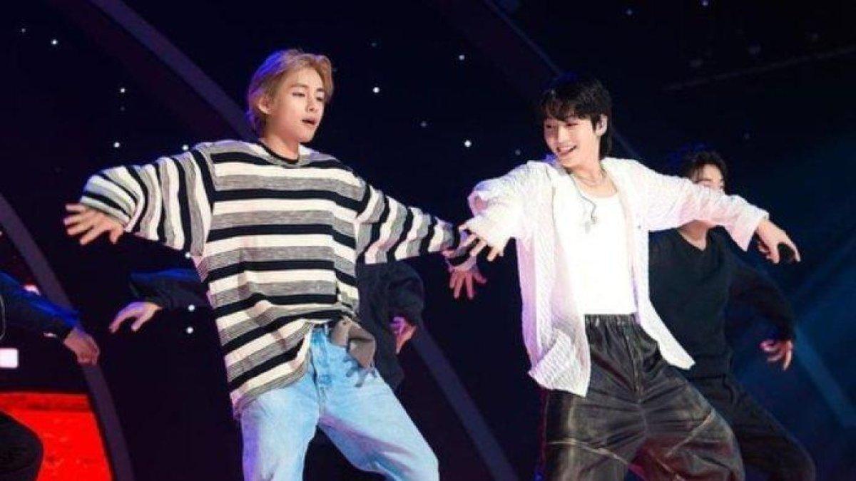 Jungkook dan V BTS