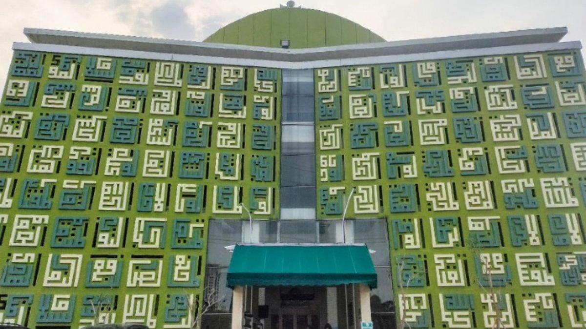 KARYA RIDWAN KAMIL,- Masjid Asmaul Husna, Bangunan termegah karya Mantan Gubernur Jawa Barat Ridwan Kamil yang cocok untuk menjadi destinasi liburan dalam momen Lebaran 2025.